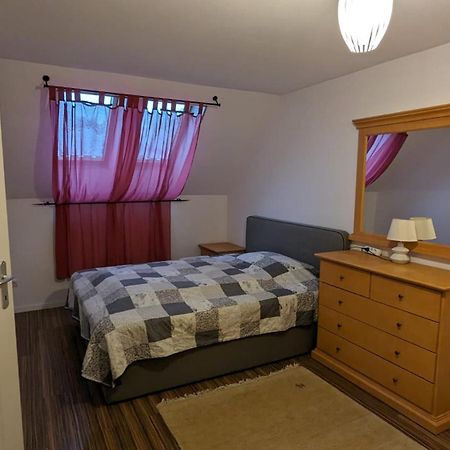 Ferienwohnung In Lobau Виена Екстериор снимка