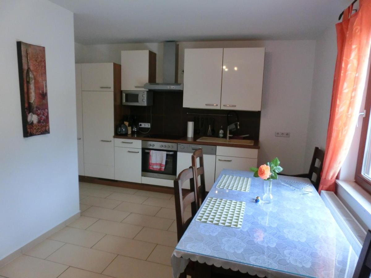 Ferienwohnung In Lobau Виена Екстериор снимка