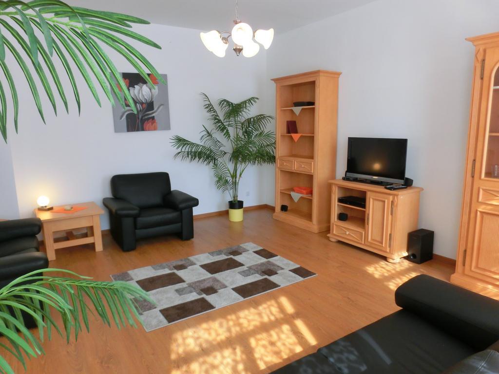 Ferienwohnung In Lobau Виена Екстериор снимка
