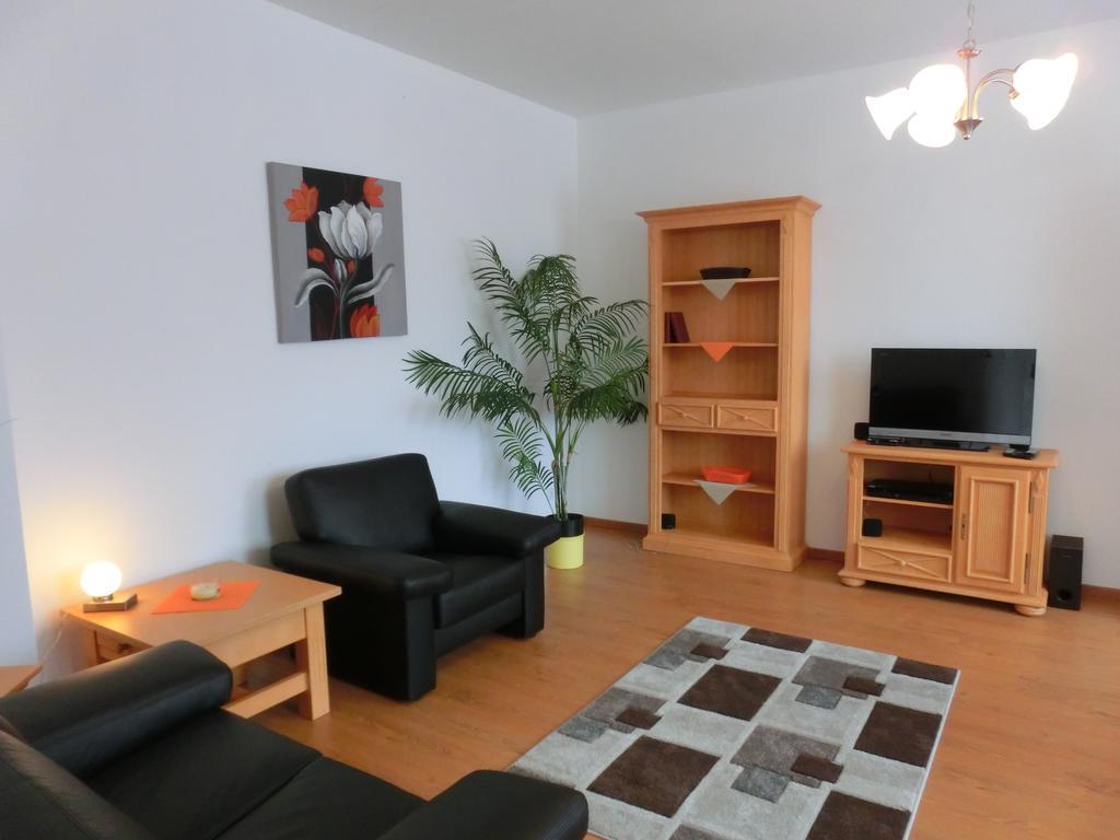 Ferienwohnung In Lobau Виена Екстериор снимка