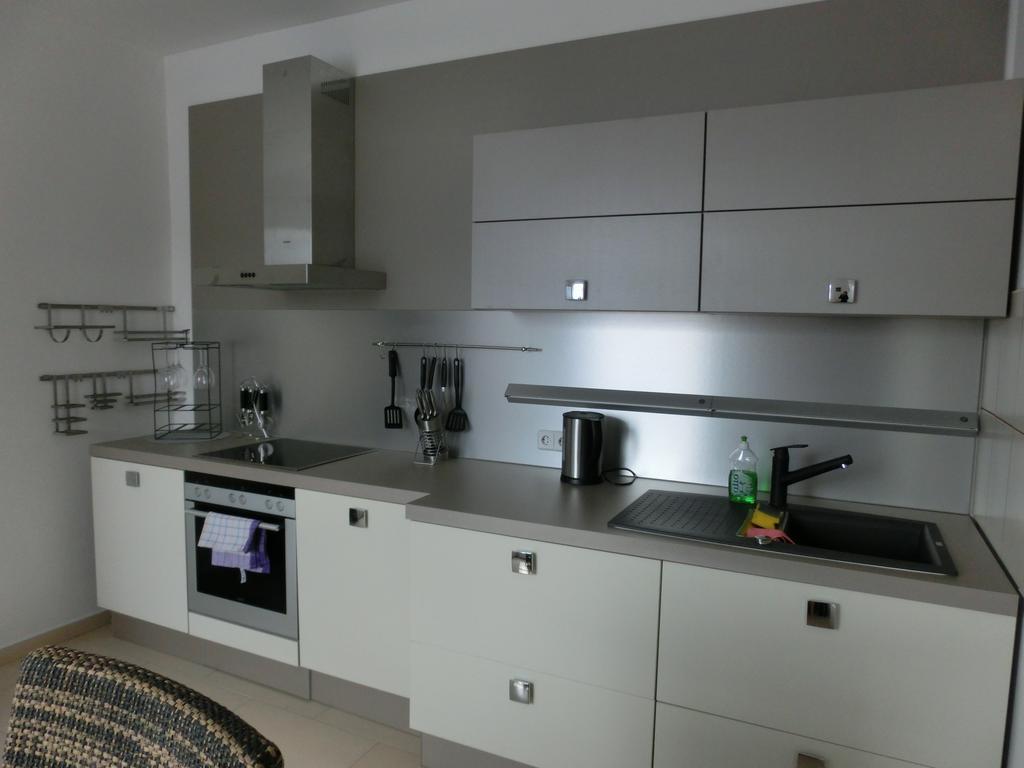 Ferienwohnung In Lobau Виена Екстериор снимка